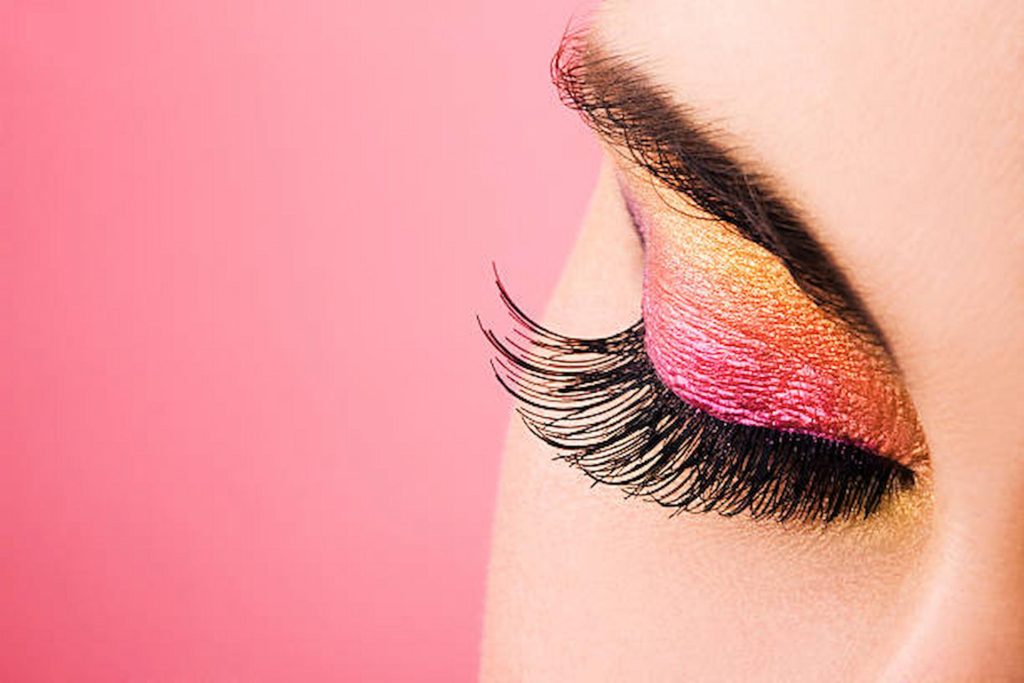 Here’s What Exactly You Need To Know Before Getting Eyelash Extensions