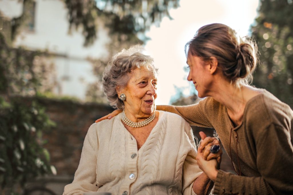 The Benefits of Caring for a Loved One at Home