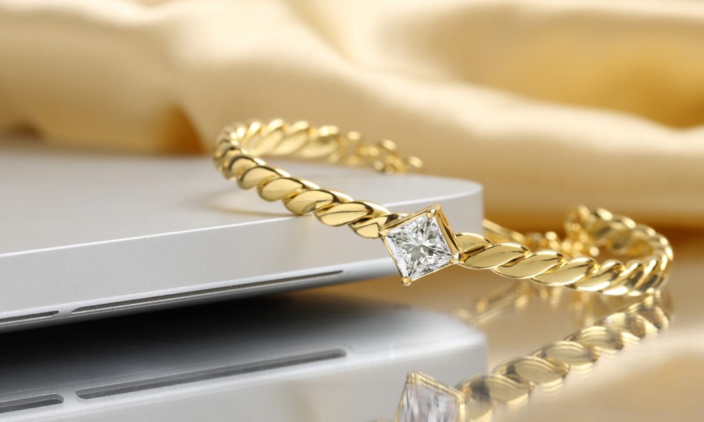 Want To Sell Your Diamonds? Make Sure You Work With The Experts | Jacomo