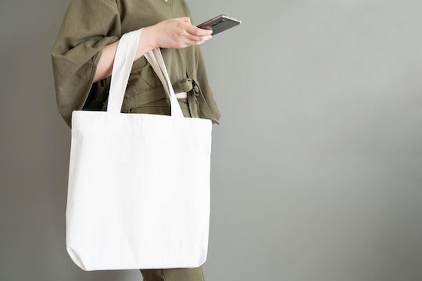 Consider These Things Before Reusing Old Bags Or Second-Hand Bags